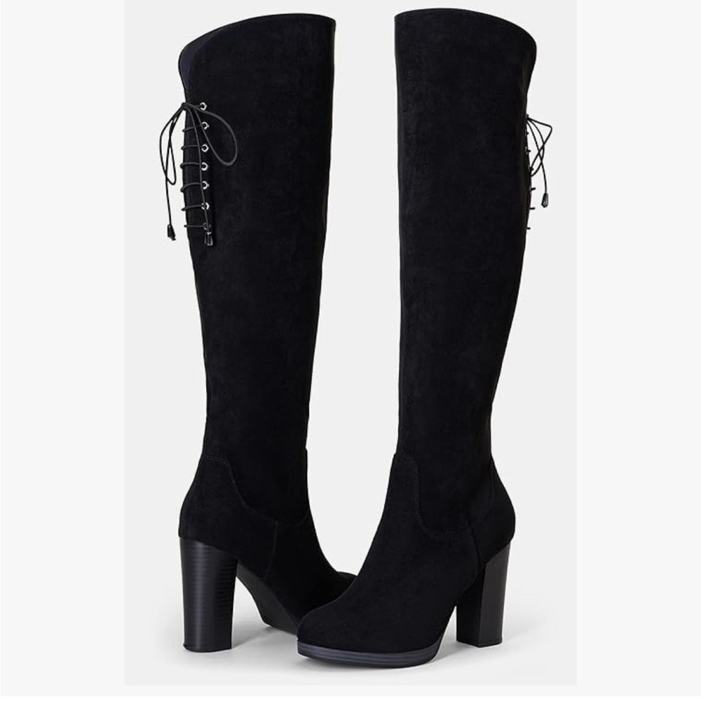 Elegant Black Knee-High Boots